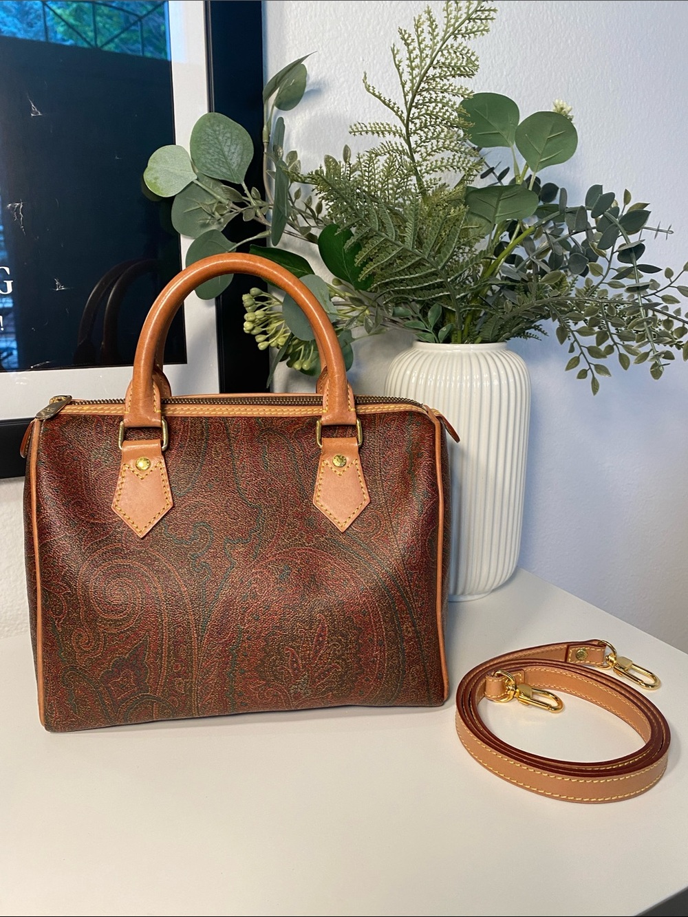Vintage ETRO Milano Red Paisley Boston Bag 25 W/Strap - Picture 4 of 14
